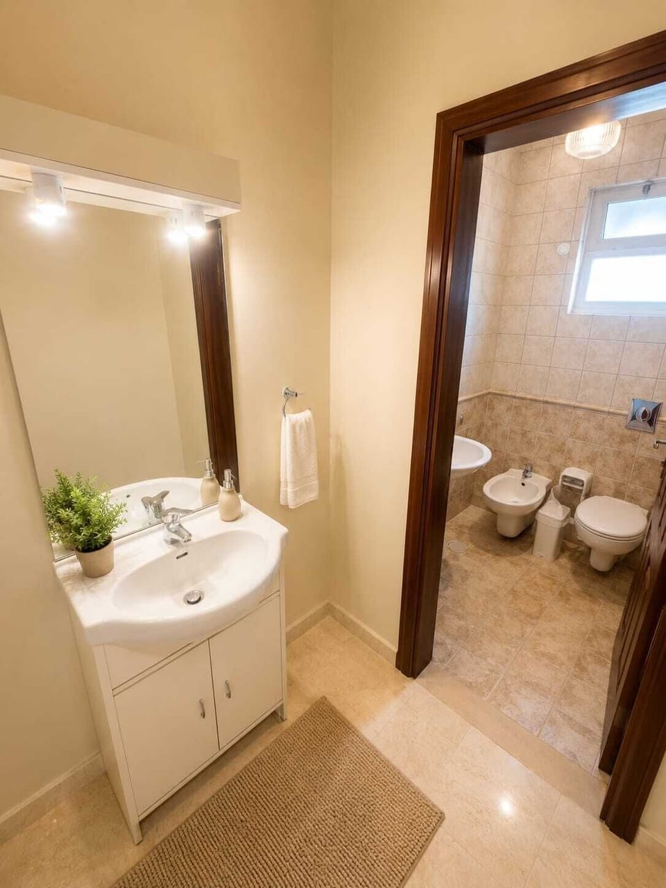 Abdoun Family Retreat 3BR Apartment Apartment in Africa