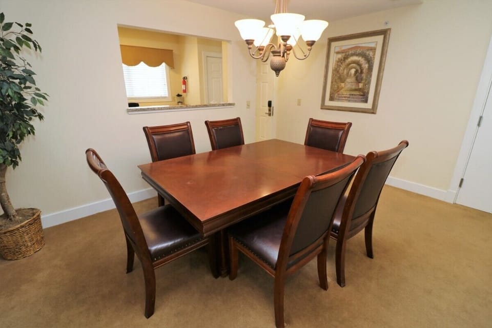 Dining Area of the Kings Creek Estate