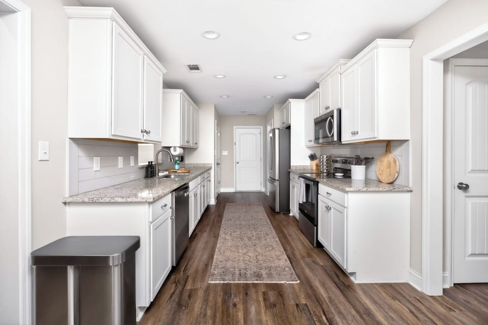 A beautifully equipped kitchen where family meals and vacation memories come together.