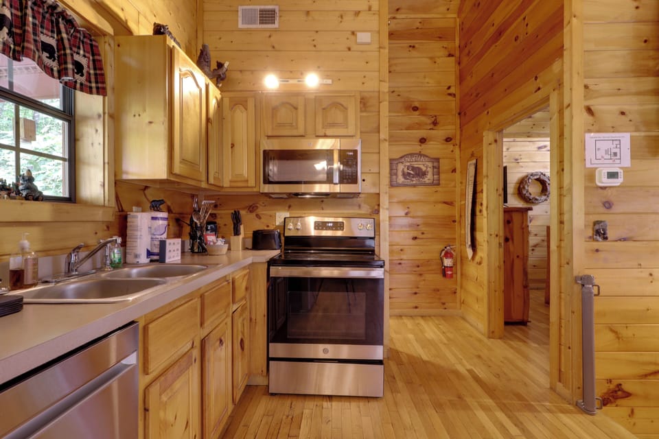 House (2 Bedrooms) | Interior