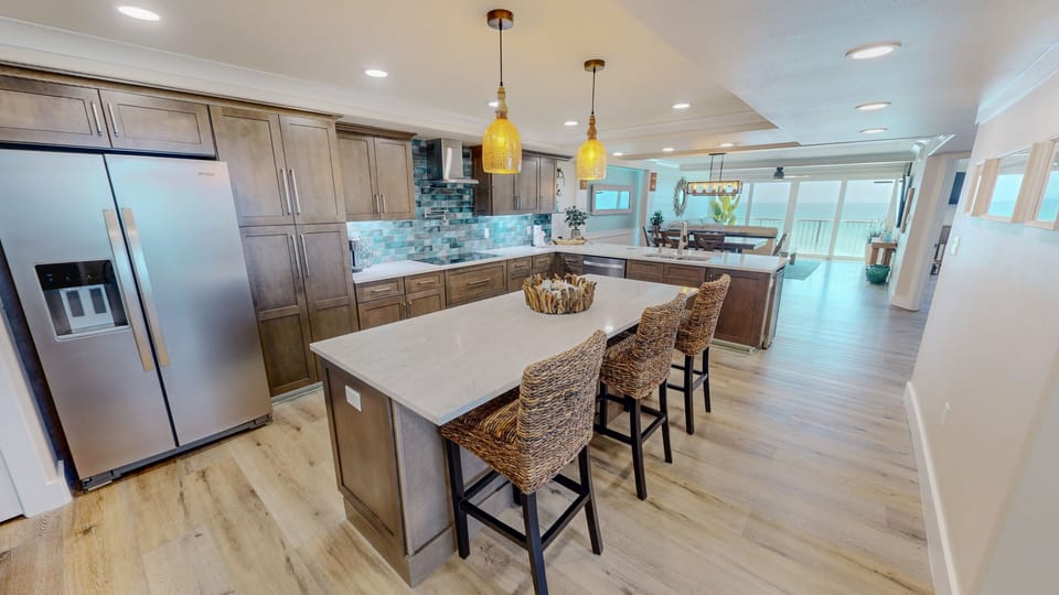 Condo, 2 Bedrooms | Private kitchen | Coffee/tea maker, fridge, oven, toaster