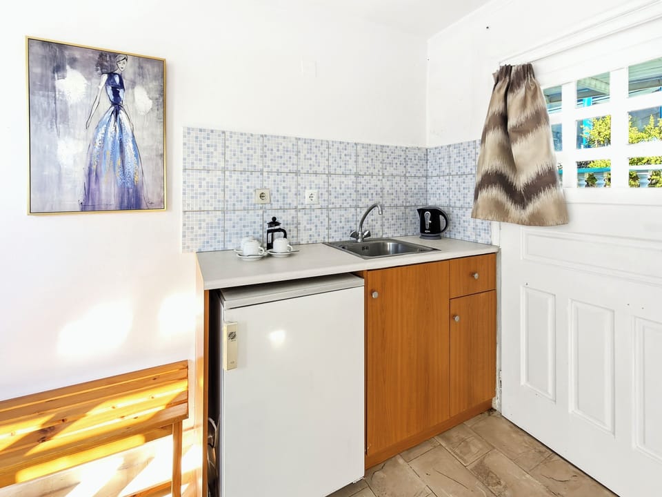 Triple Studio with Terrace | Private kitchen