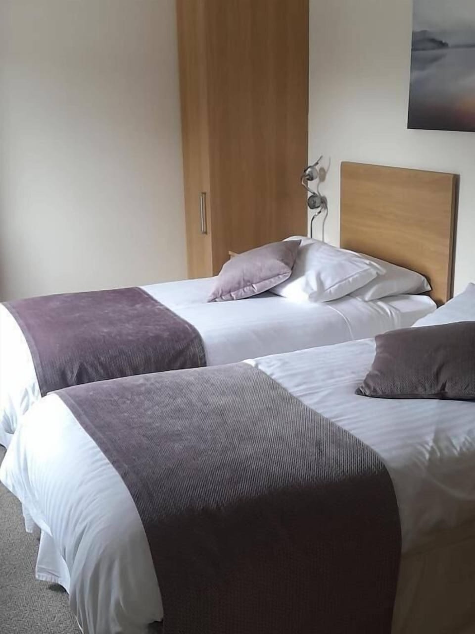 In-room safe, soundproofing, iron/ironing board, free WiFi