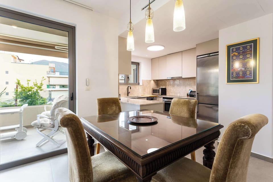 Dining Area Adjacent to the Kitchen