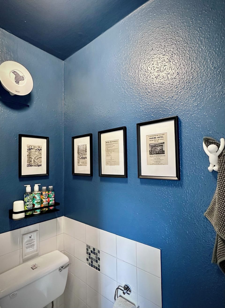 Double Room, Ensuite (Room 2) | Individually decorated, blackout drapes