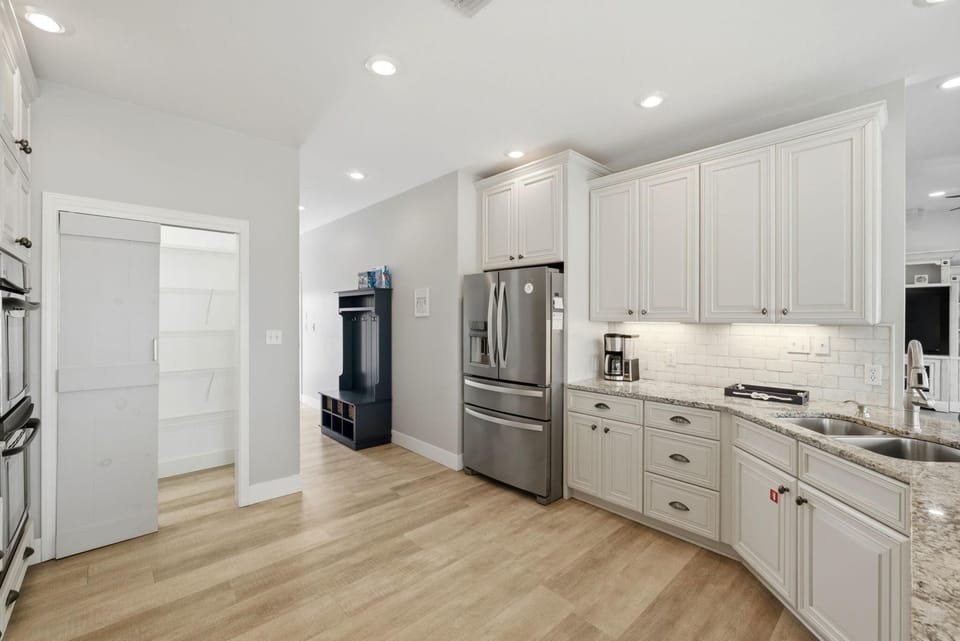 House, Multiple Beds (The Doc Beach House) | Private kitchen