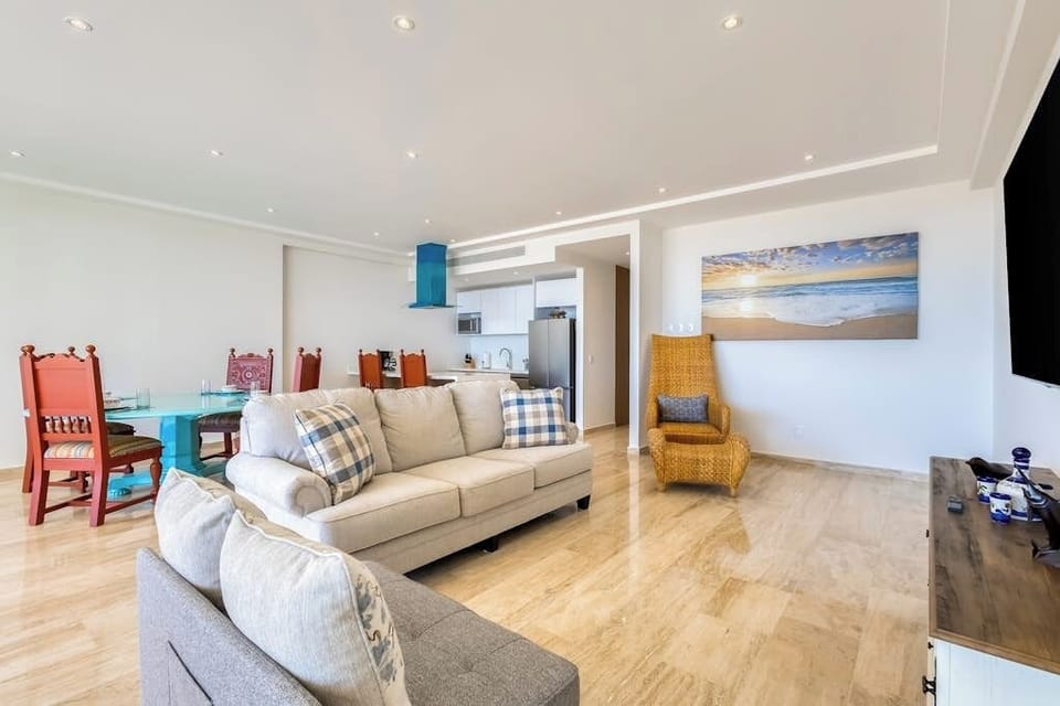 Apartment, Multiple Beds, Ocean View (Casa de Happy - Mistiq Los Cabos) | Living area