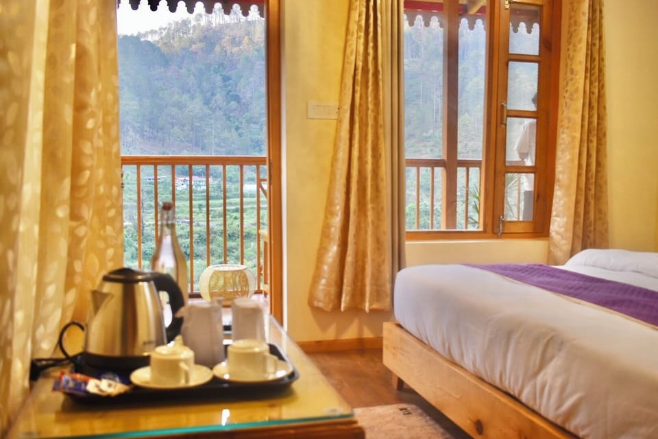 Luxury Double Room, Mountain View | Iron/ironing board, free WiFi