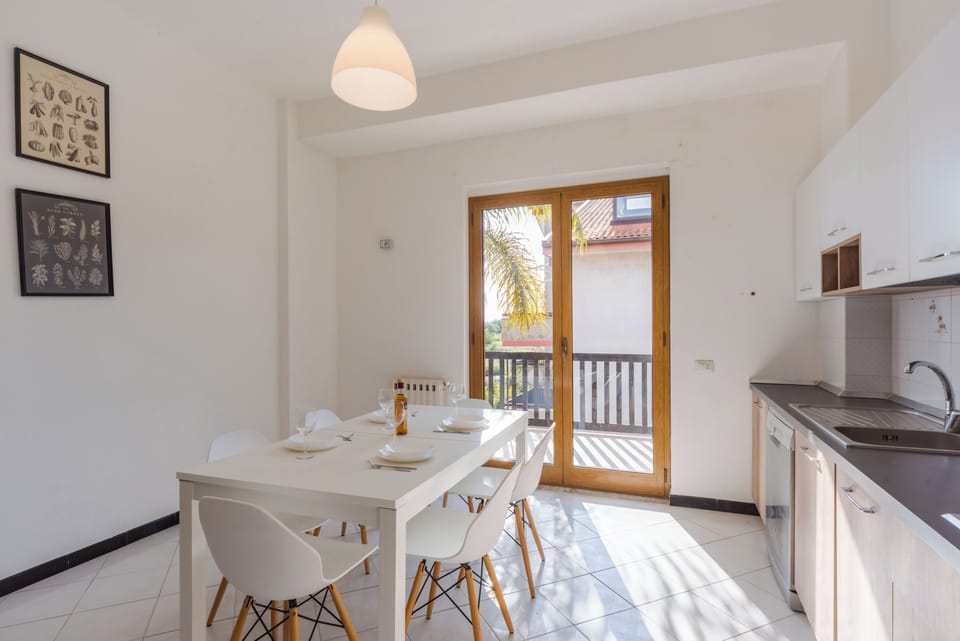 Apartment | Dining