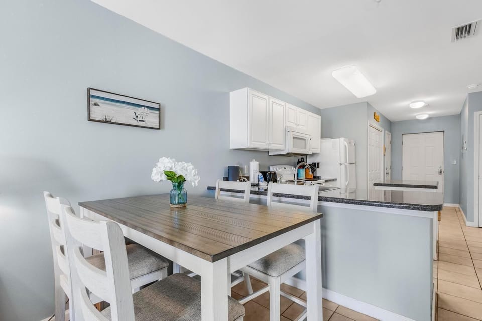 Condo, Multiple Beds (Grand Caribbean 117) | Dining