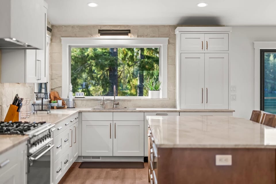 |Crystal Waters by Boutiq Luxury Vacation Rentals | Grapeview, Washington