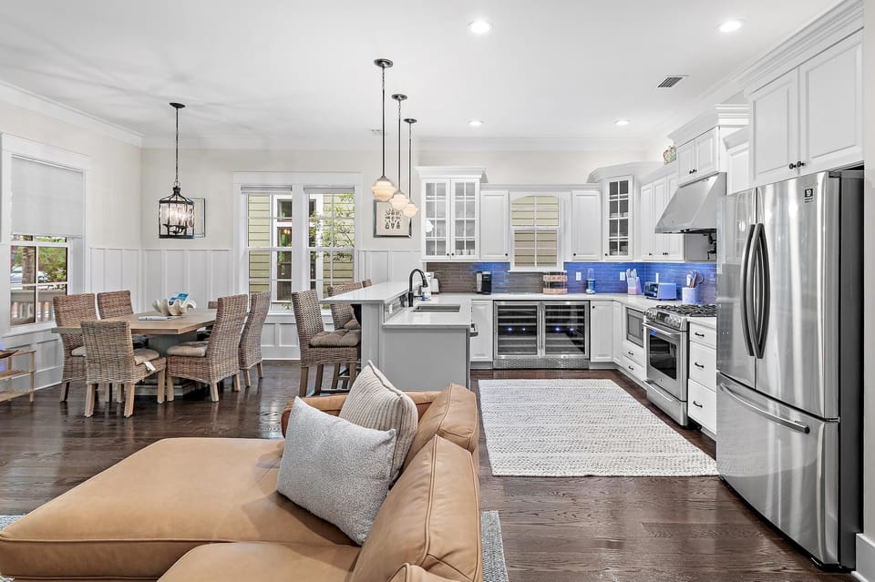 House, Multiple Beds (Jaybird Bungalow) | Interior