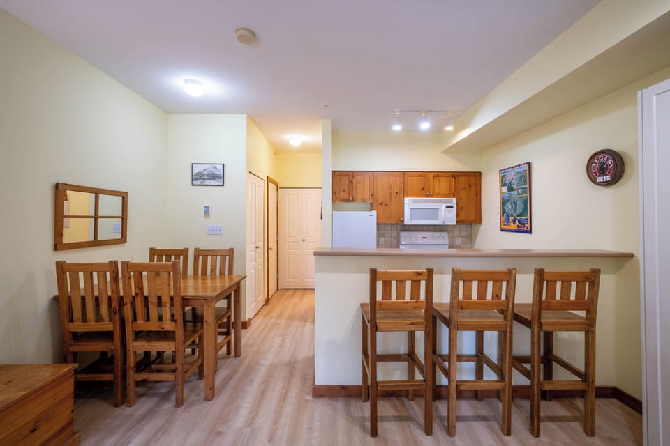 Dining Area and Kitchen 