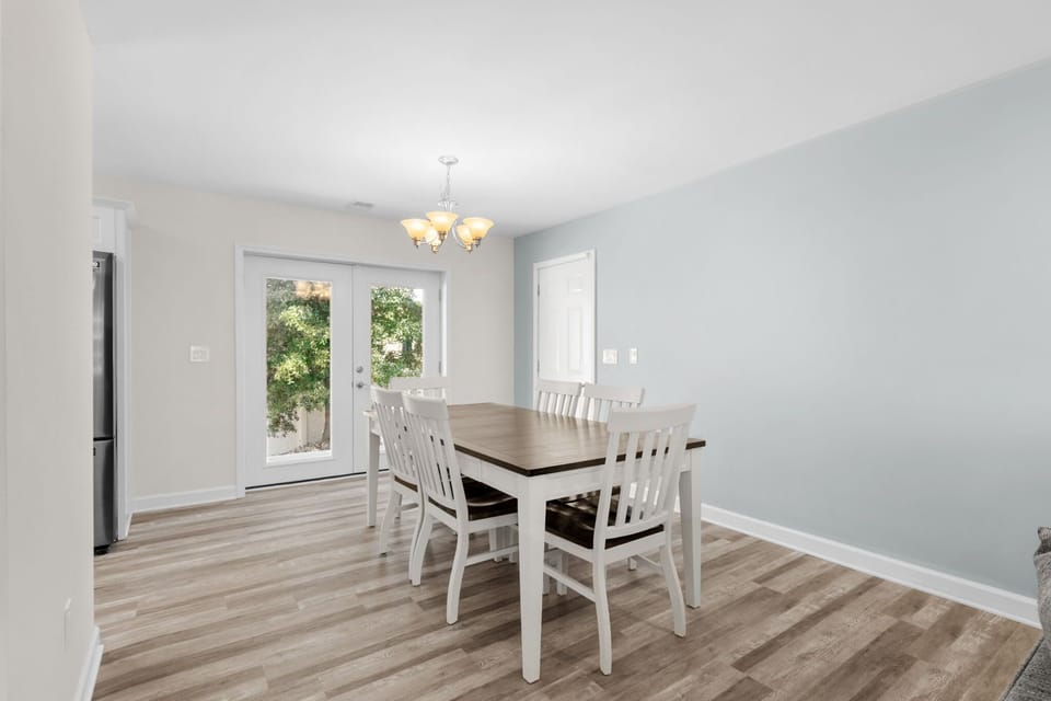 Dining table for 6.