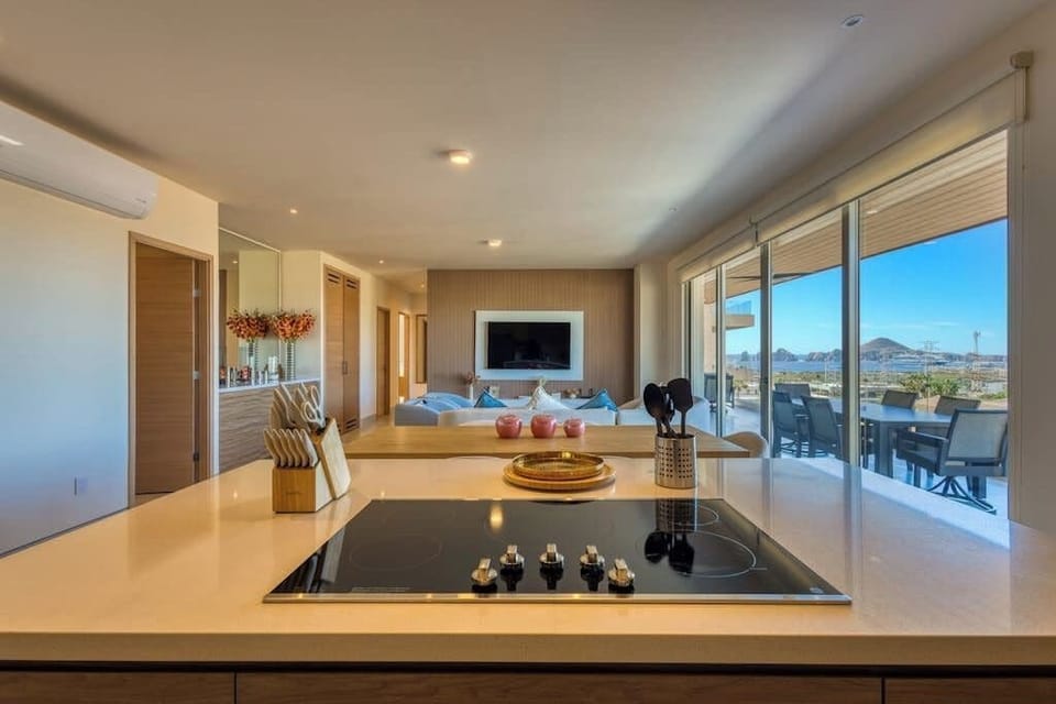 Condo, Multiple Beds, Ocean View (Luz del Pacifico at Vista Velas III) | Dining