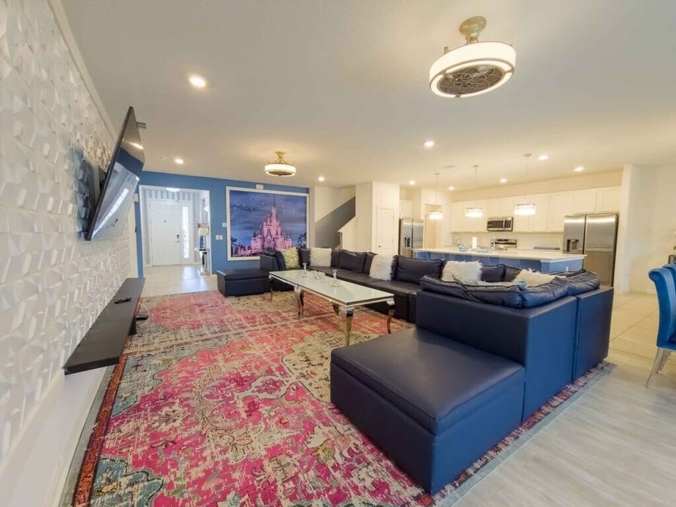 Living room image 2
