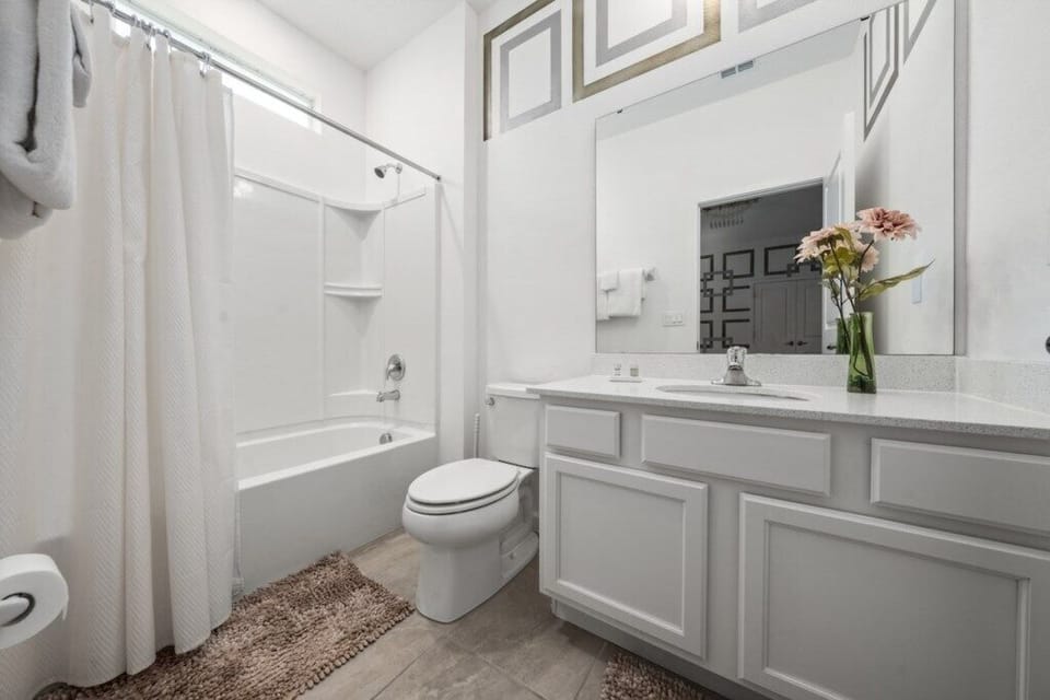 Full bathroom 12 image 1