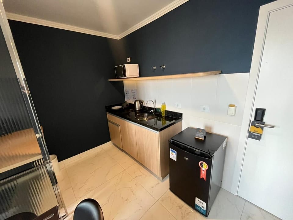 Superior Studio | Private kitchen | Mini-fridge, microwave, stovetop, cookware/dishes/utensils