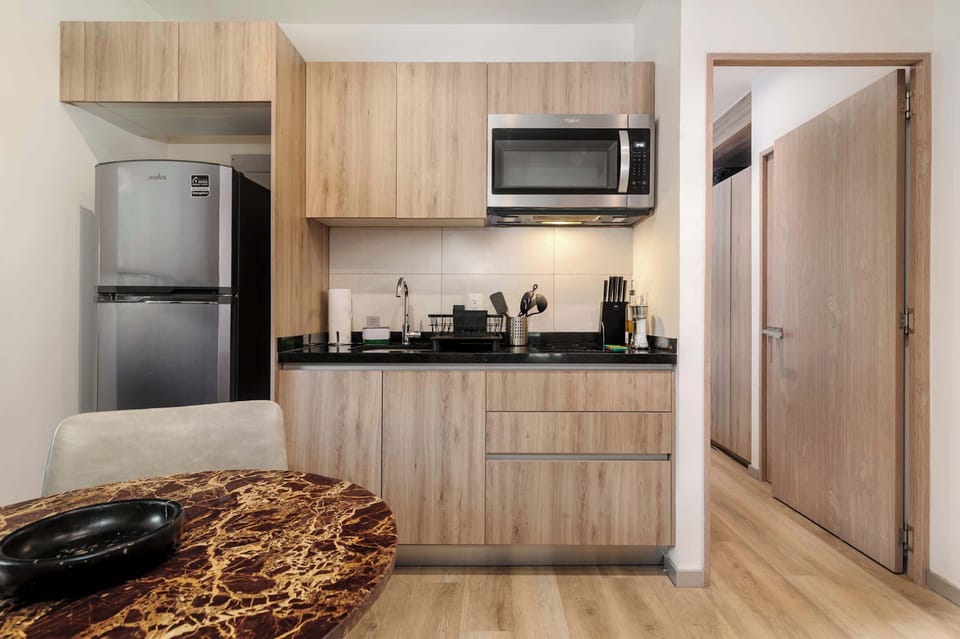Well-equipped kitchen ready for everyday cooking.
