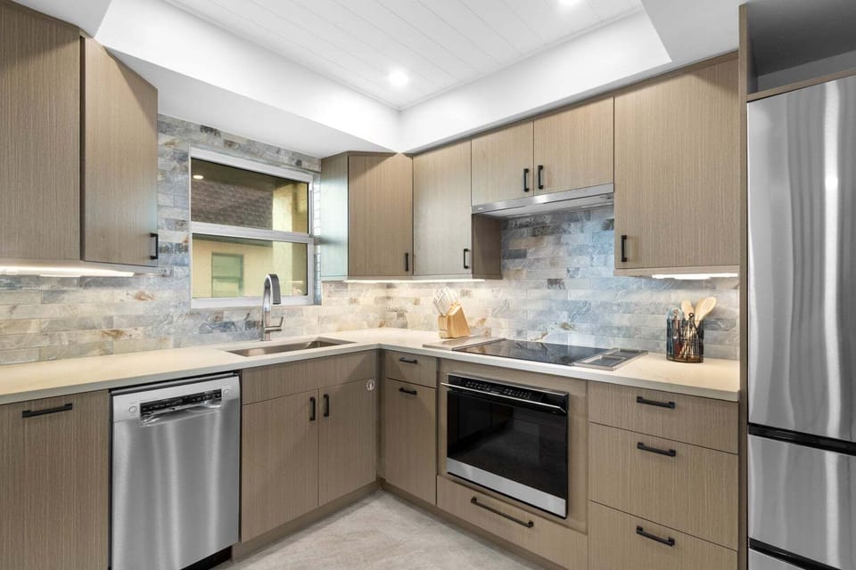 Fully equipped kitchen with everything you need to make your favorite meals