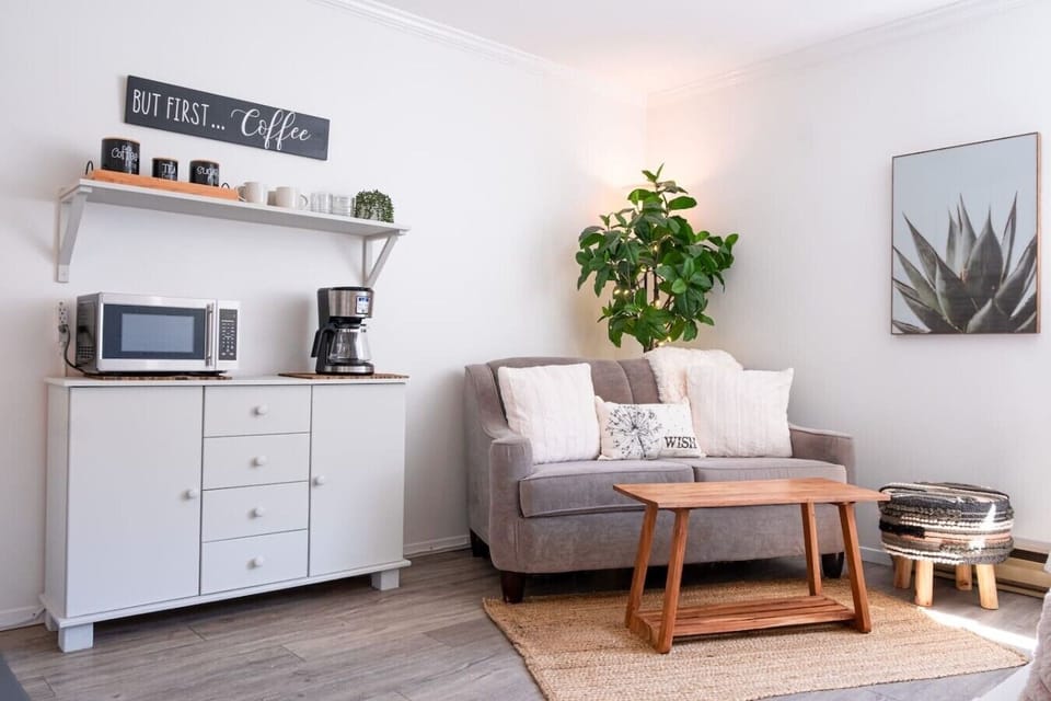 Simple, clean studio layout with everything you need for a weekend in Harrison.