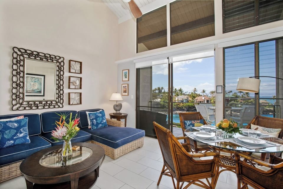Amazing Living & Dining area with ocean views!      NAP-C31