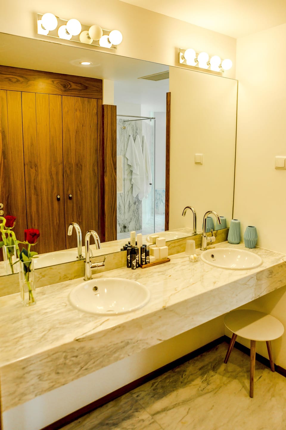 Presidential Suite, Poolside | Bathroom | Designer toiletries, towels