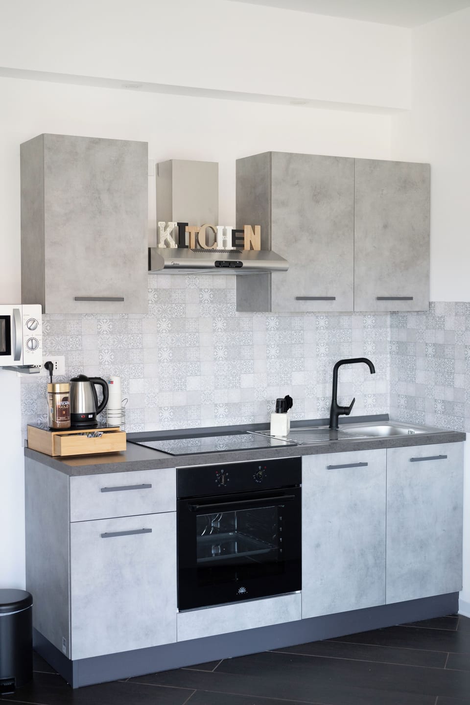 Deluxe Apartment, City View | Private kitchen | Fridge