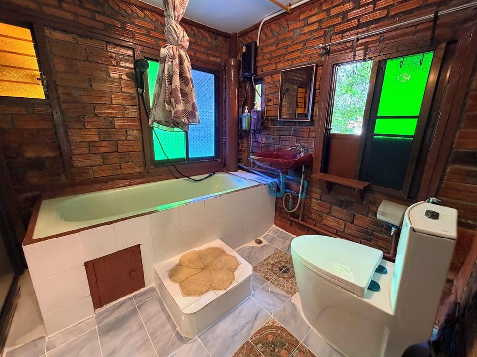 Double Room, Private Bathroom | Bathroom | Towels