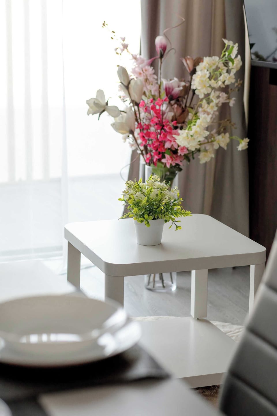 Thoughtfully styled interior details adding warmth and character to the apartment.
