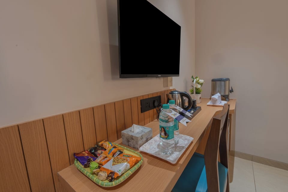 Premium Room | Desk, laptop workspace, free WiFi, bed sheets