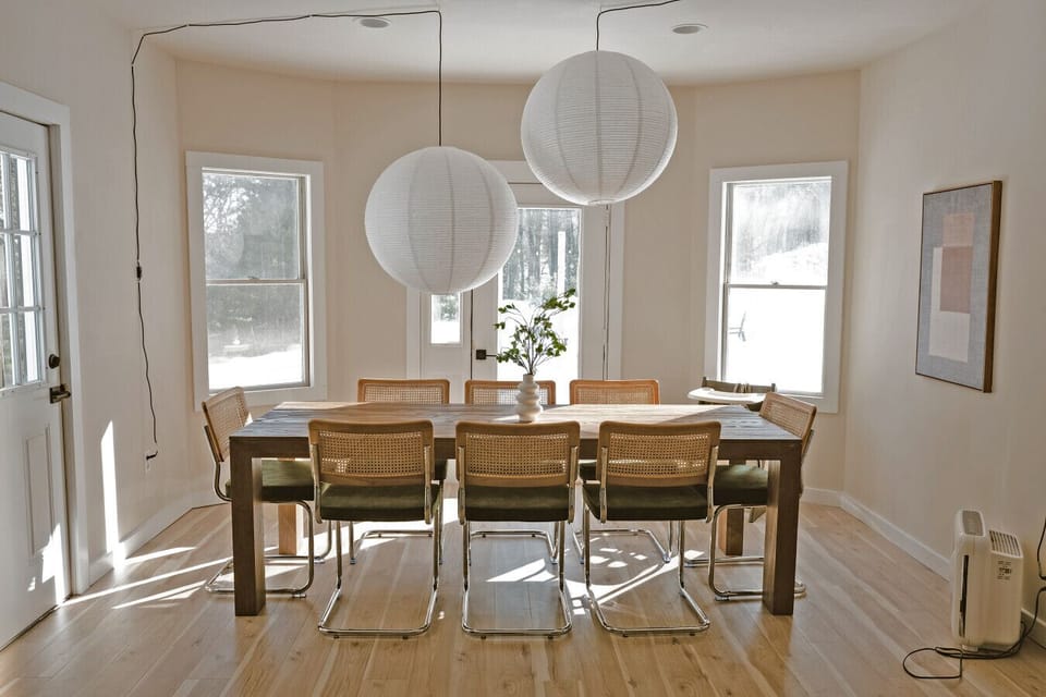 Dining Room: Light-filled space with a statement table for unforgettable gatherings!