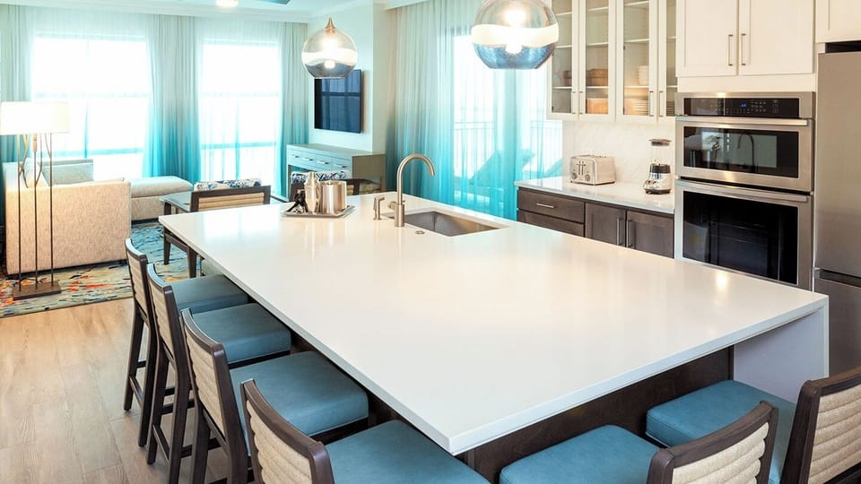 Large island for all your guests to eat at.