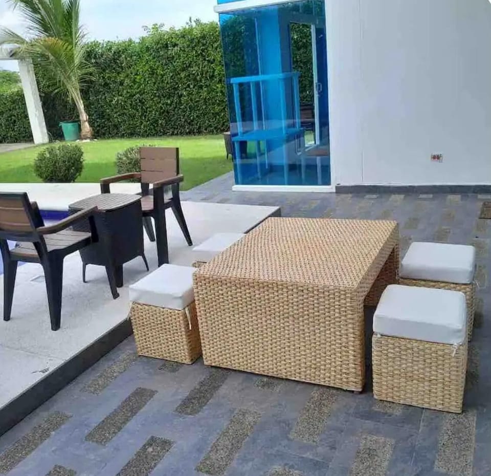 House, 4 Bedrooms, Accessible, Smoking | Outdoor dining