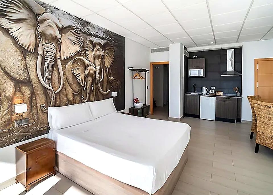 Comfort Studio Suite, Balcony, City View | Free WiFi