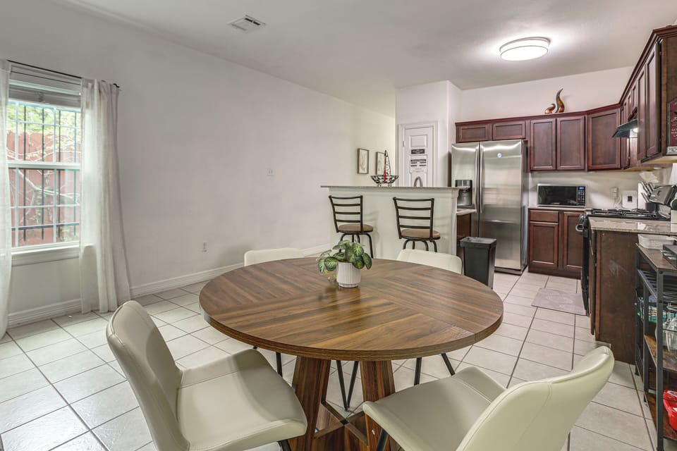 Dining Area | 1st Floor