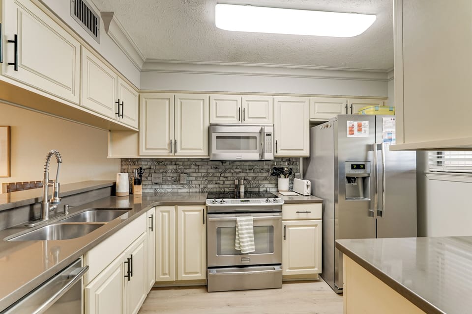 Kitchen | 1st Floor