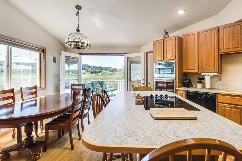 Dining Area | Kitchen | 1st Floor