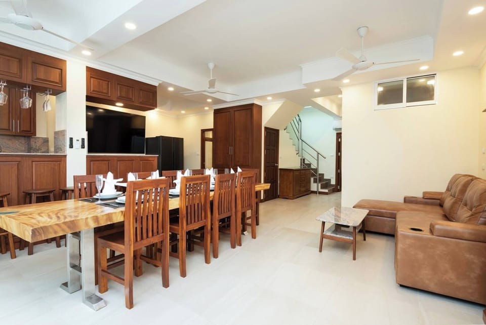 Villa, 3 Bedrooms, Patio | Dining room