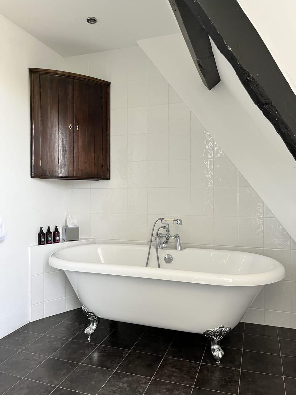 Luxury Double Room (The Ballroom) | Bathroom | Separate tub and shower, towels