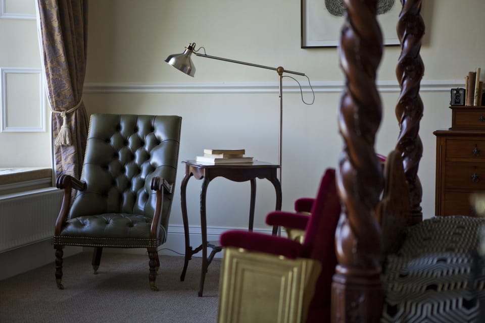 Luxury Double Room (Four Poster Bed - The Lodge) | Free WiFi, bed sheets