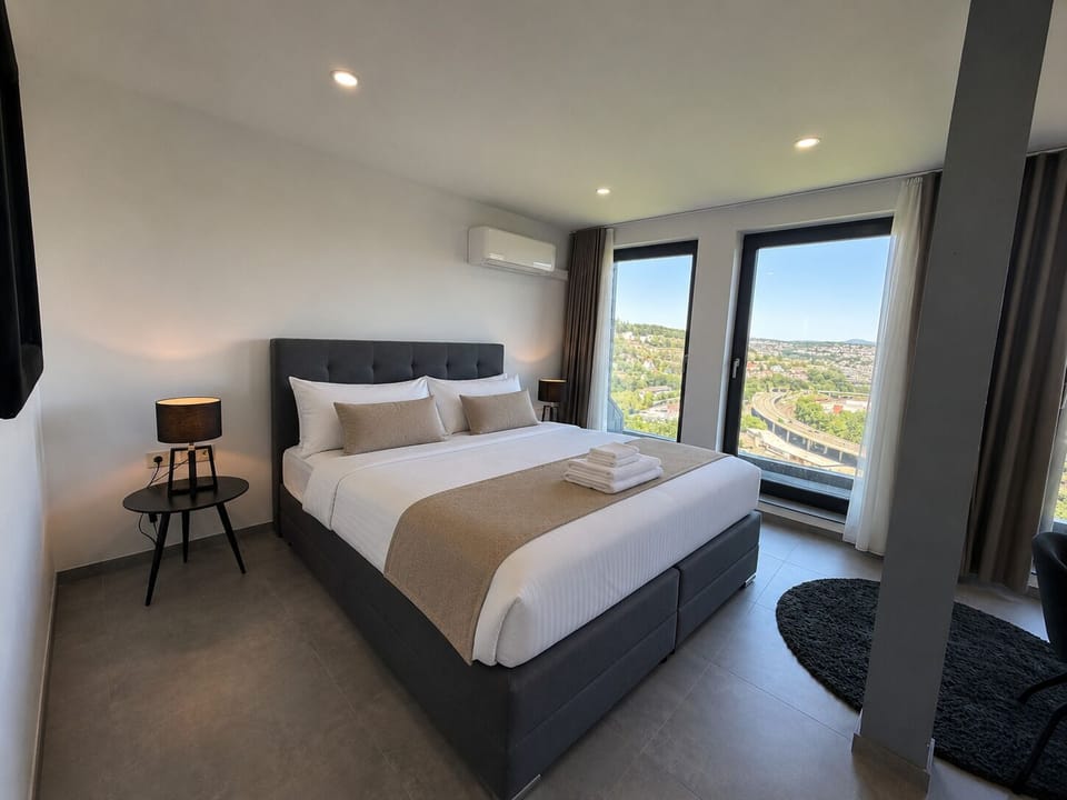 Deluxe Double Room, City View | Desk, laptop workspace, free WiFi