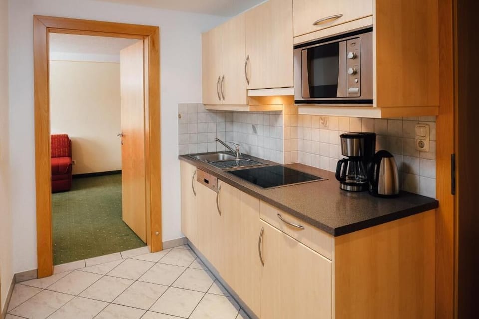 Condo, 1 Bedroom, Mountain View | Private kitchen | Highchair