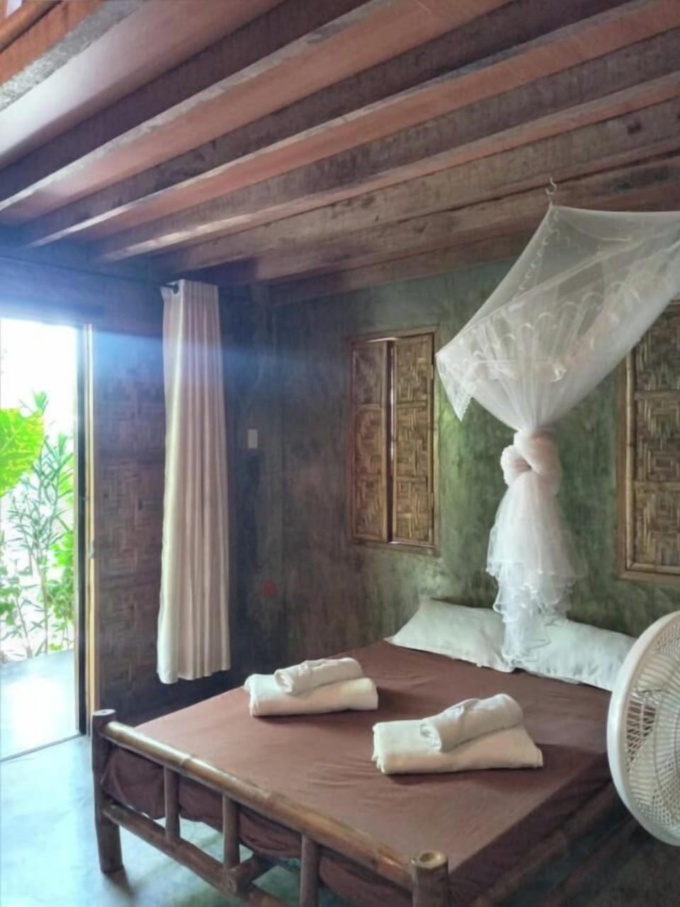 Basic Double or Twin Room, 1 Large Twin Bed, Non Smoking, Garden View | Desk, free WiFi