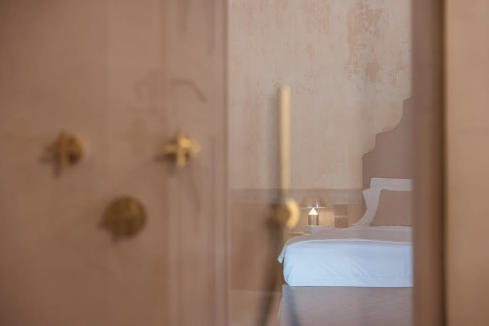 Deluxe Double Room, City View | In-room safe, individually decorated, individually furnished