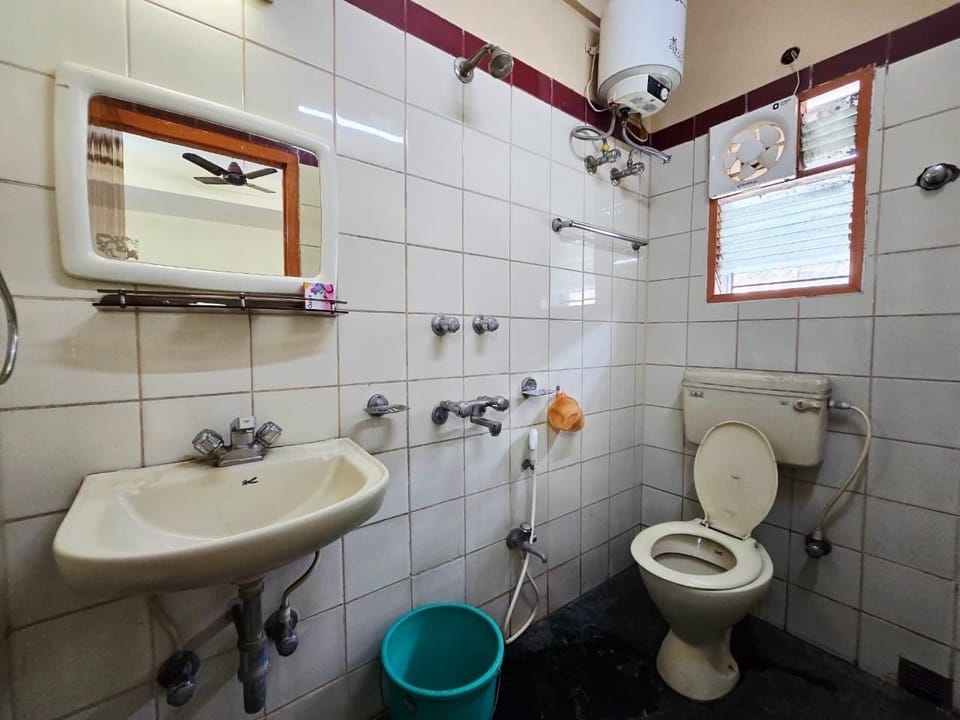 Shower, towels, soap