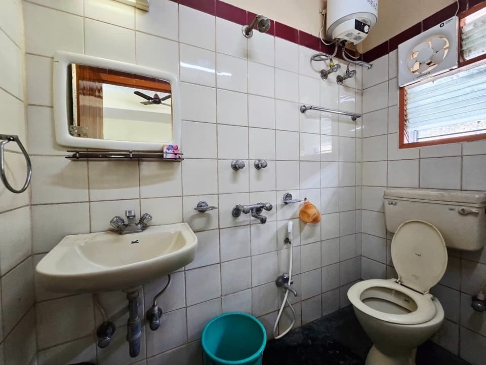 Shower, towels, soap