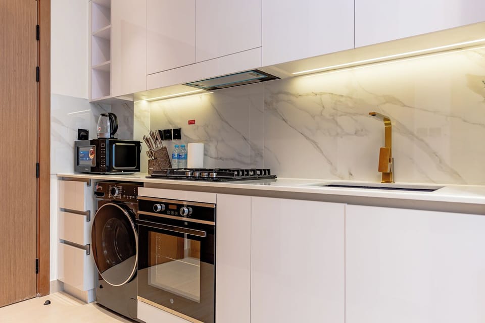 Deluxe Studio, Balcony | Private kitchen | Electric kettle