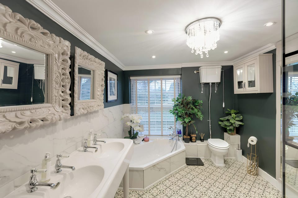 Grand Country House Hot Tub Dog Friendly House in England