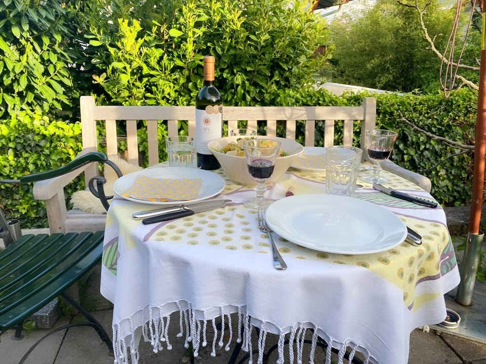 House, 3 Bedrooms, Terrace, Garden View | Outdoor dining